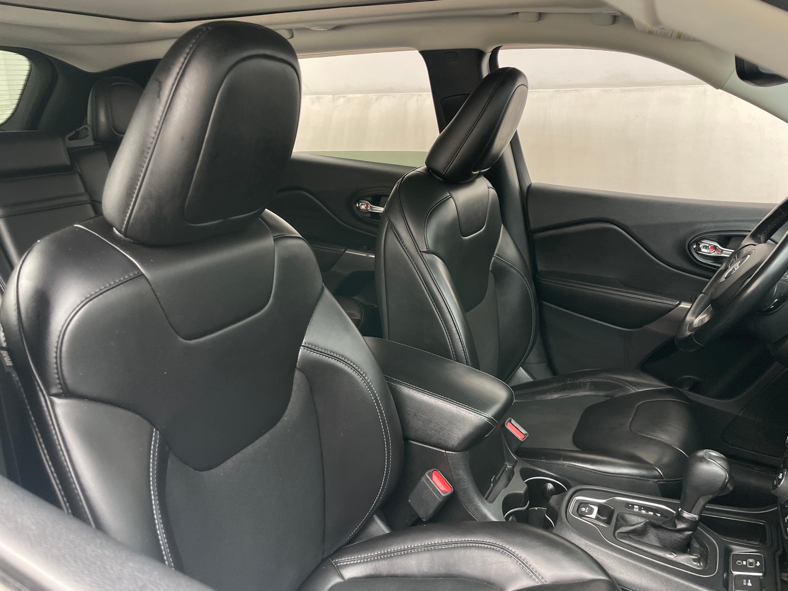 Thumbnail: 2019 Jeep Cherokee - 2