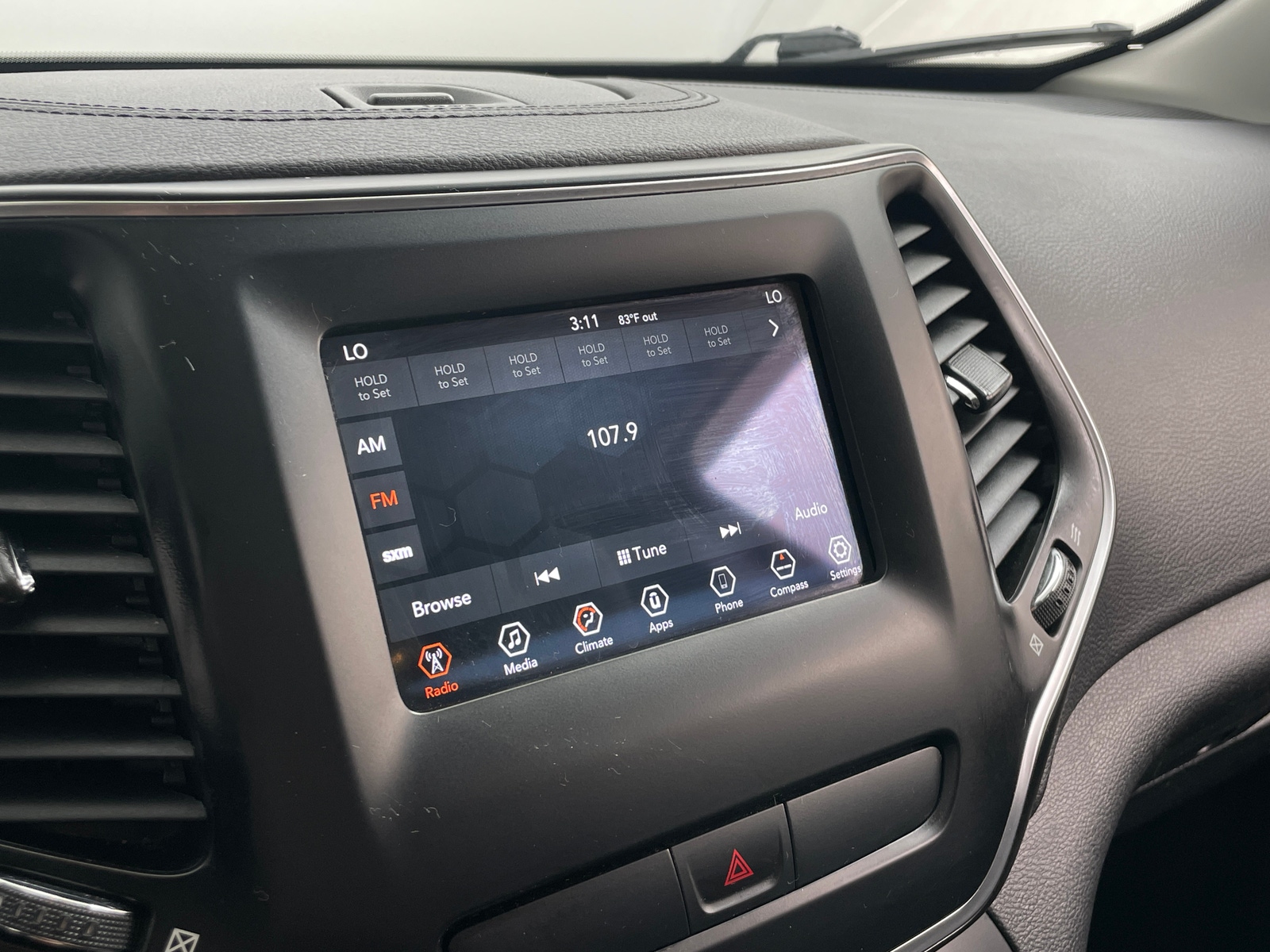 Thumbnail: 2019 Jeep Cherokee - 4
