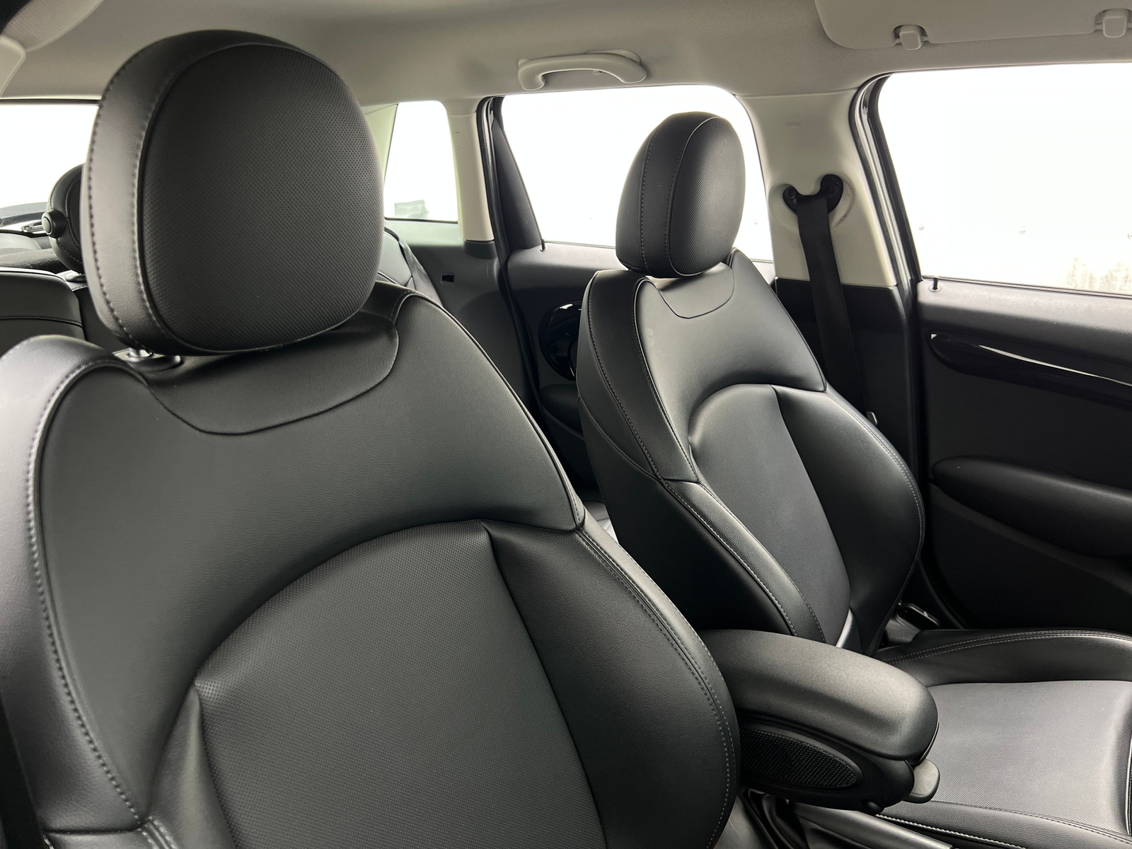 Thumbnail: 2018 MINI Cooper Hardtop - 2