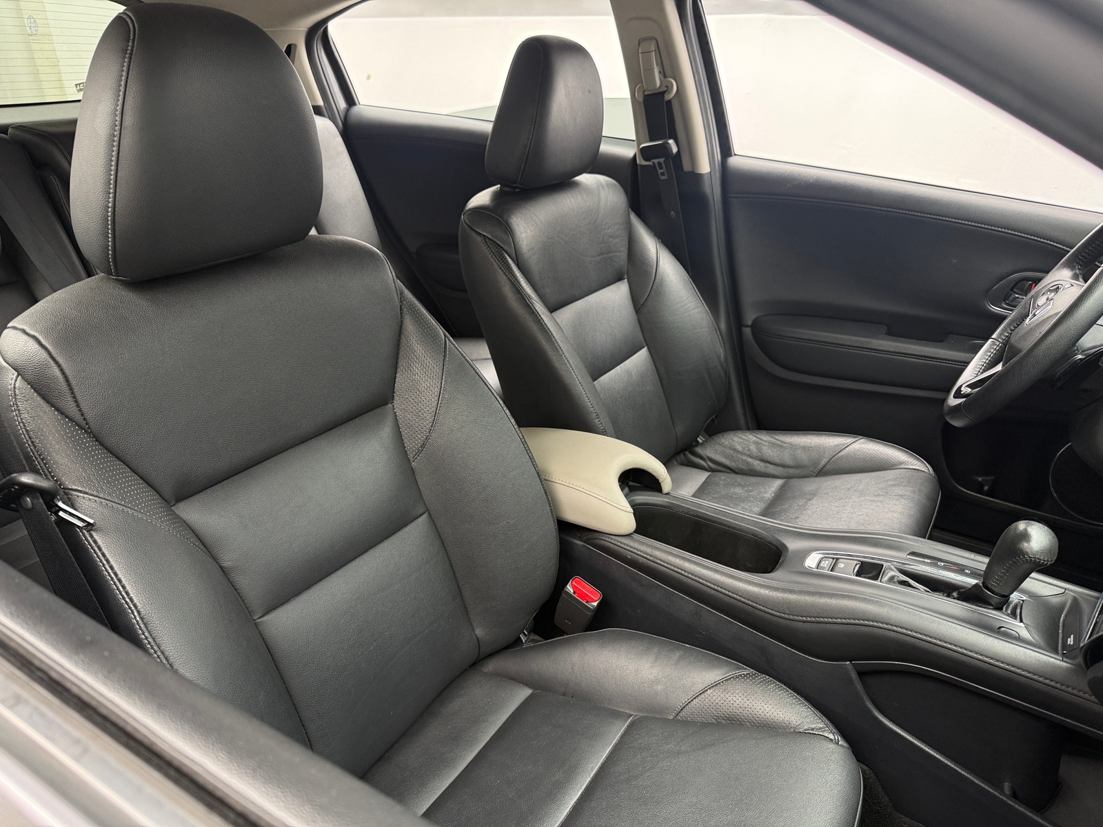 Thumbnail: 2016 Honda HR-V - 2