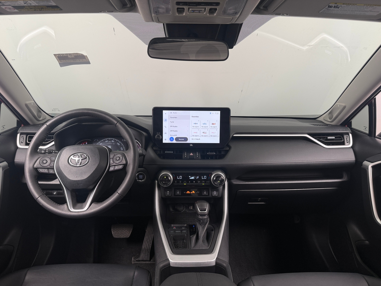 Thumbnail: 2024 Toyota RAV4 - 2