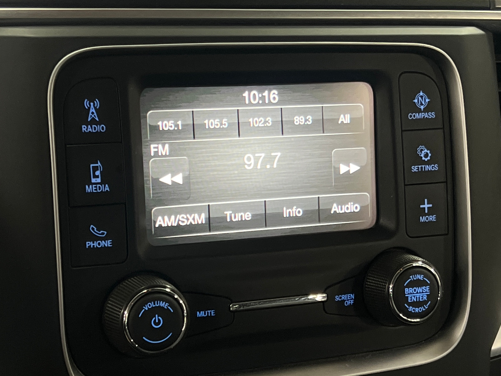 Thumbnail: 2024 RAM 1500 Classic - 4