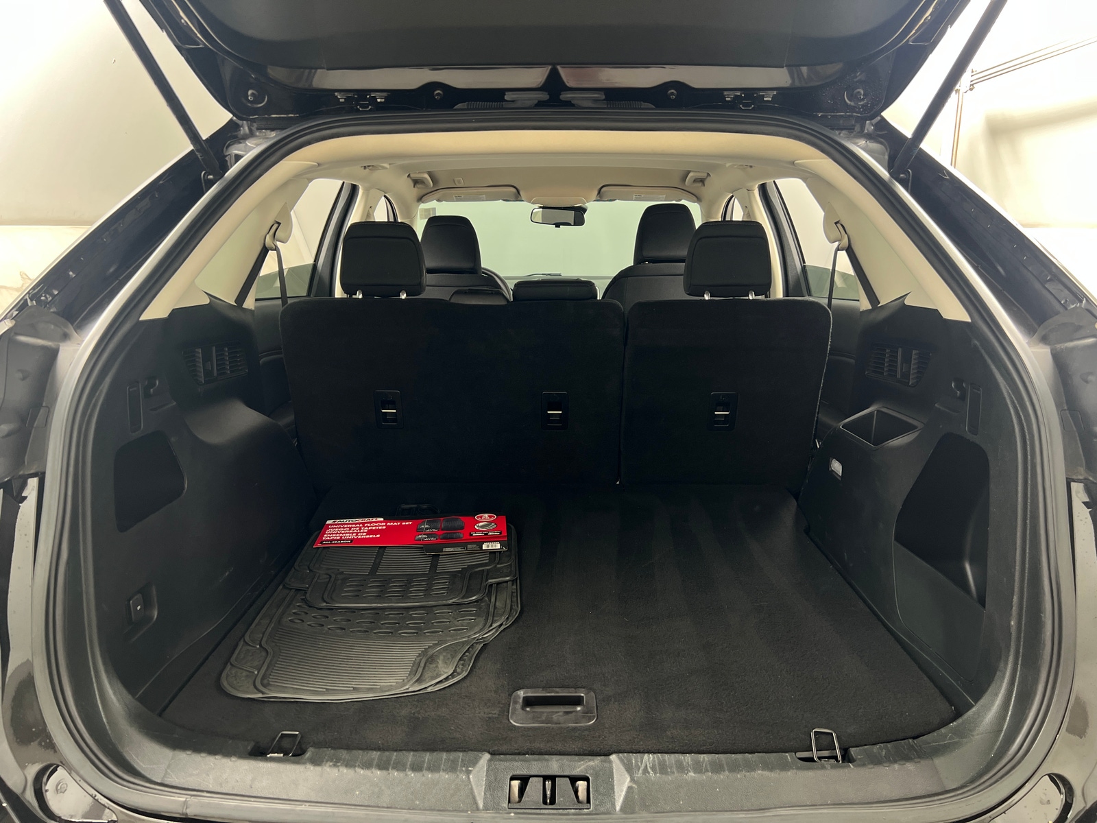 Thumbnail: 2021 Ford Edge - 7