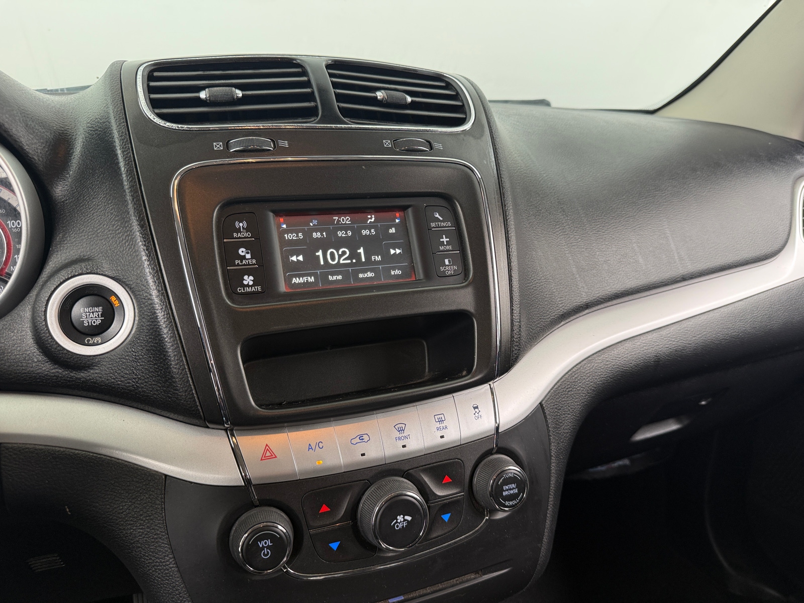 Thumbnail: 2017 Dodge Journey - 4