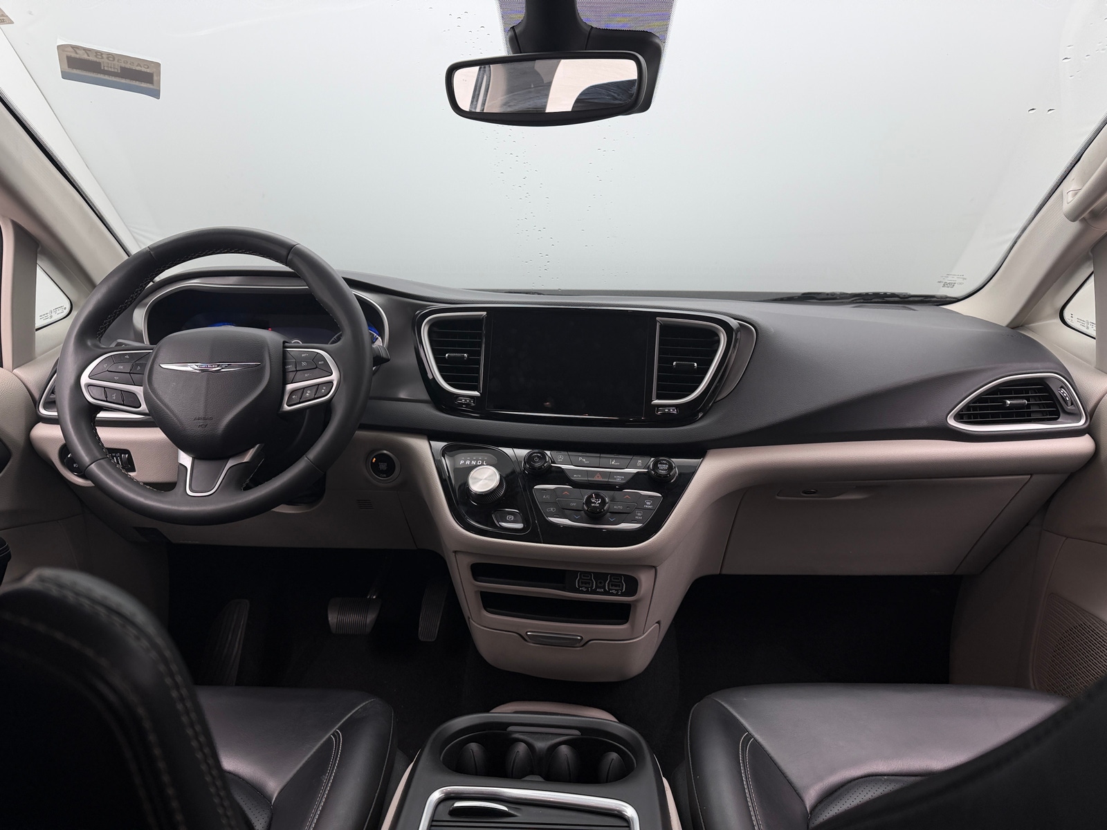 Thumbnail: 2023 Chrysler Pacifica - 2