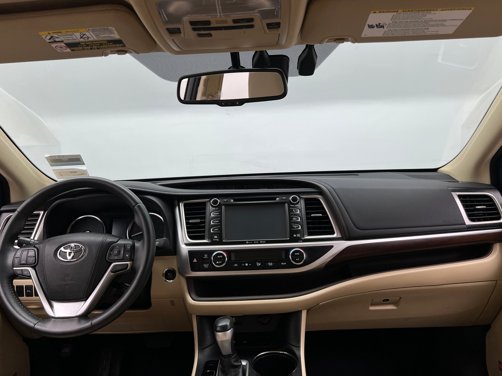Thumbnail: 2016 Toyota Highlander - 3