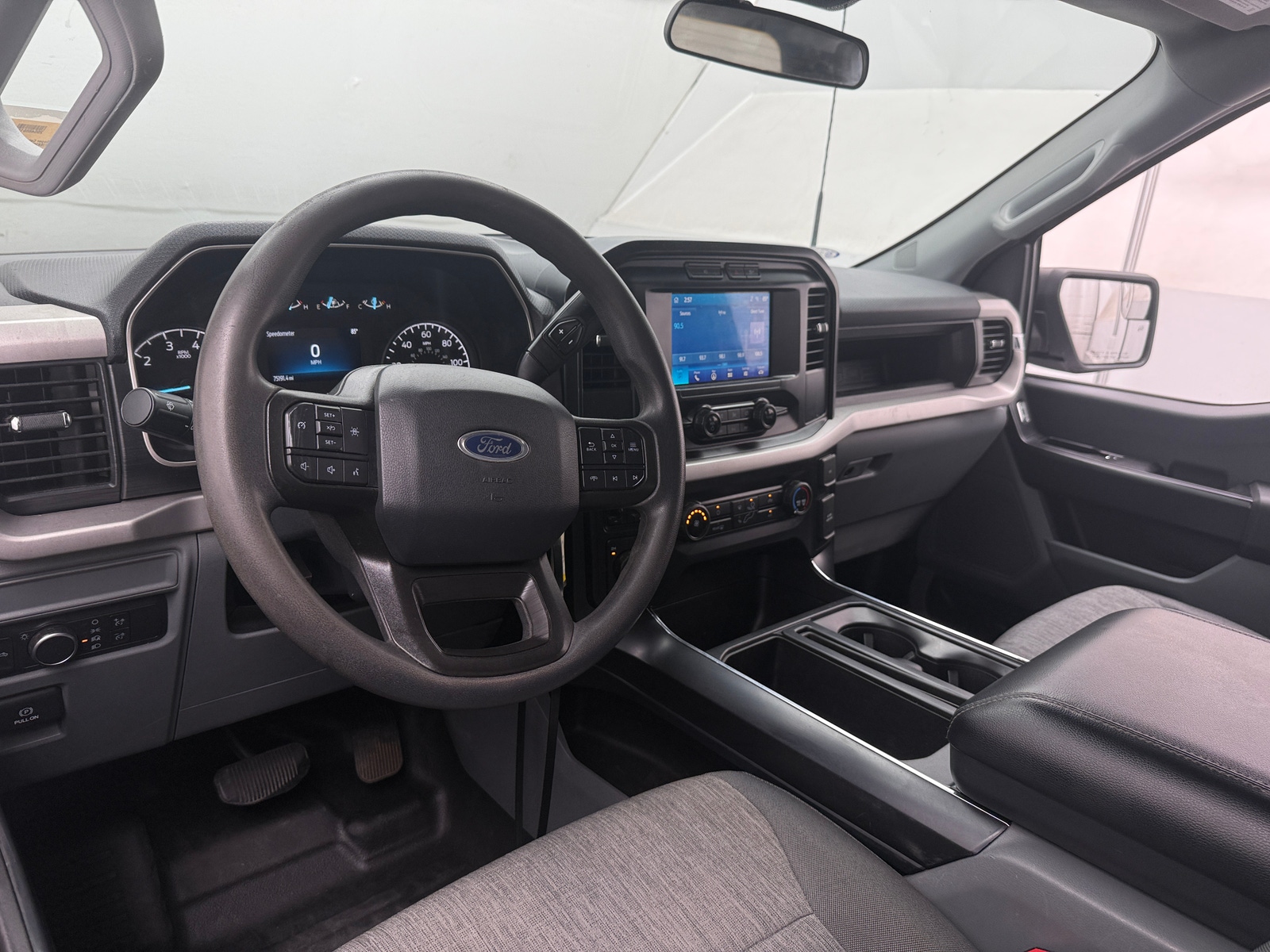 Thumbnail: 2022 Ford Econoline - 3