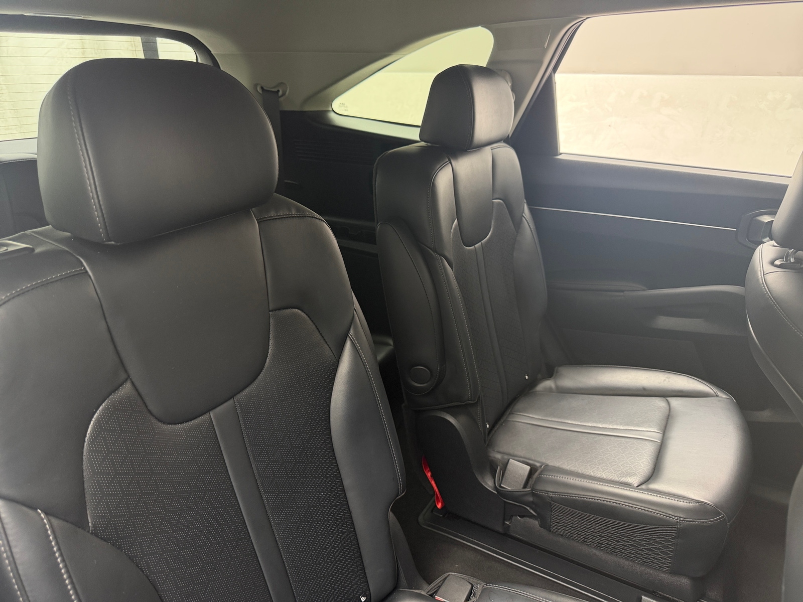 Thumbnail: 2023 Kia Sorento - 5