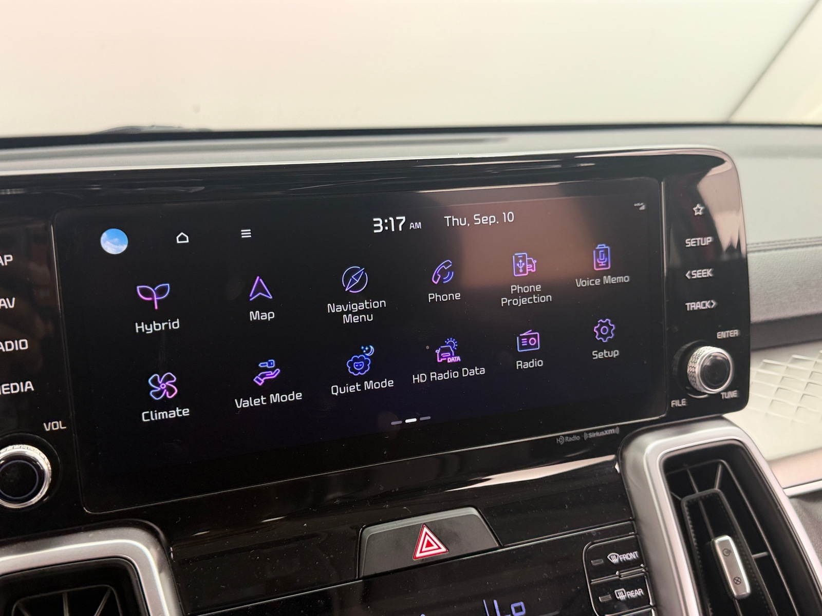 Thumbnail: 2023 Kia Sorento - 3