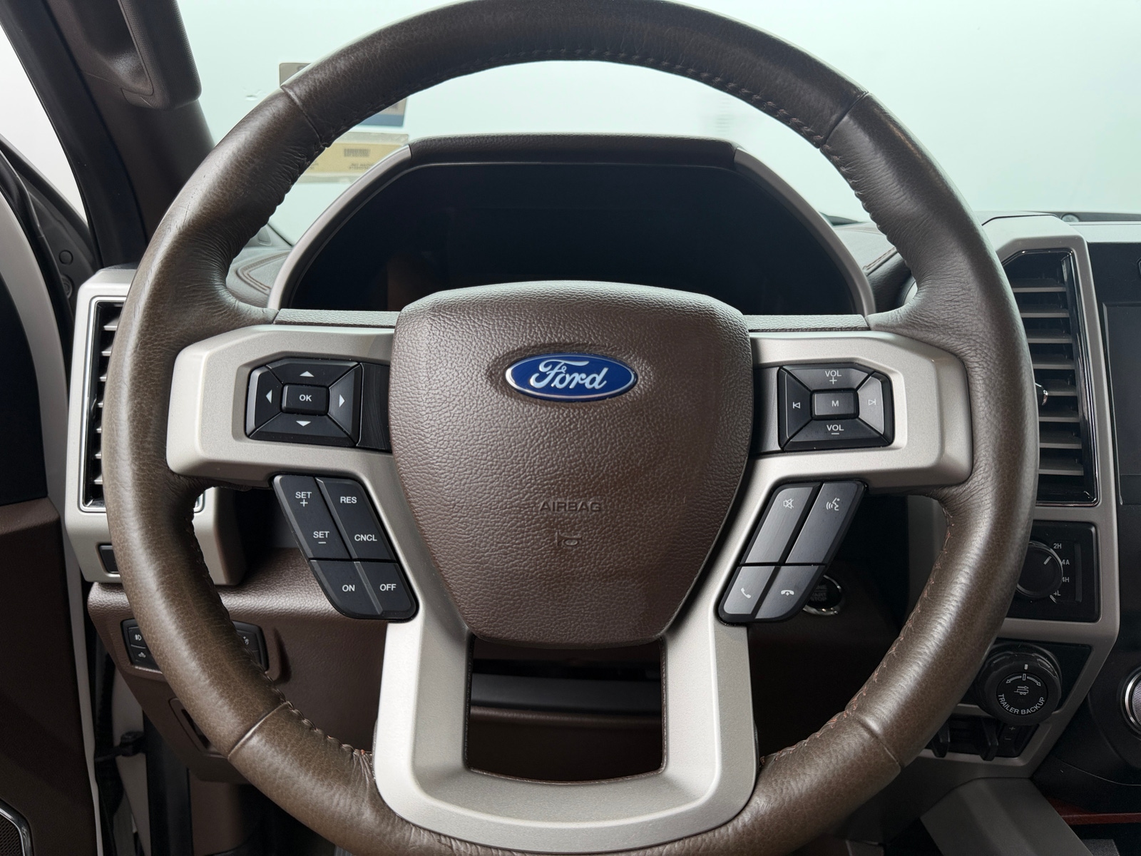 Thumbnail: 2019 Ford Econoline - 4