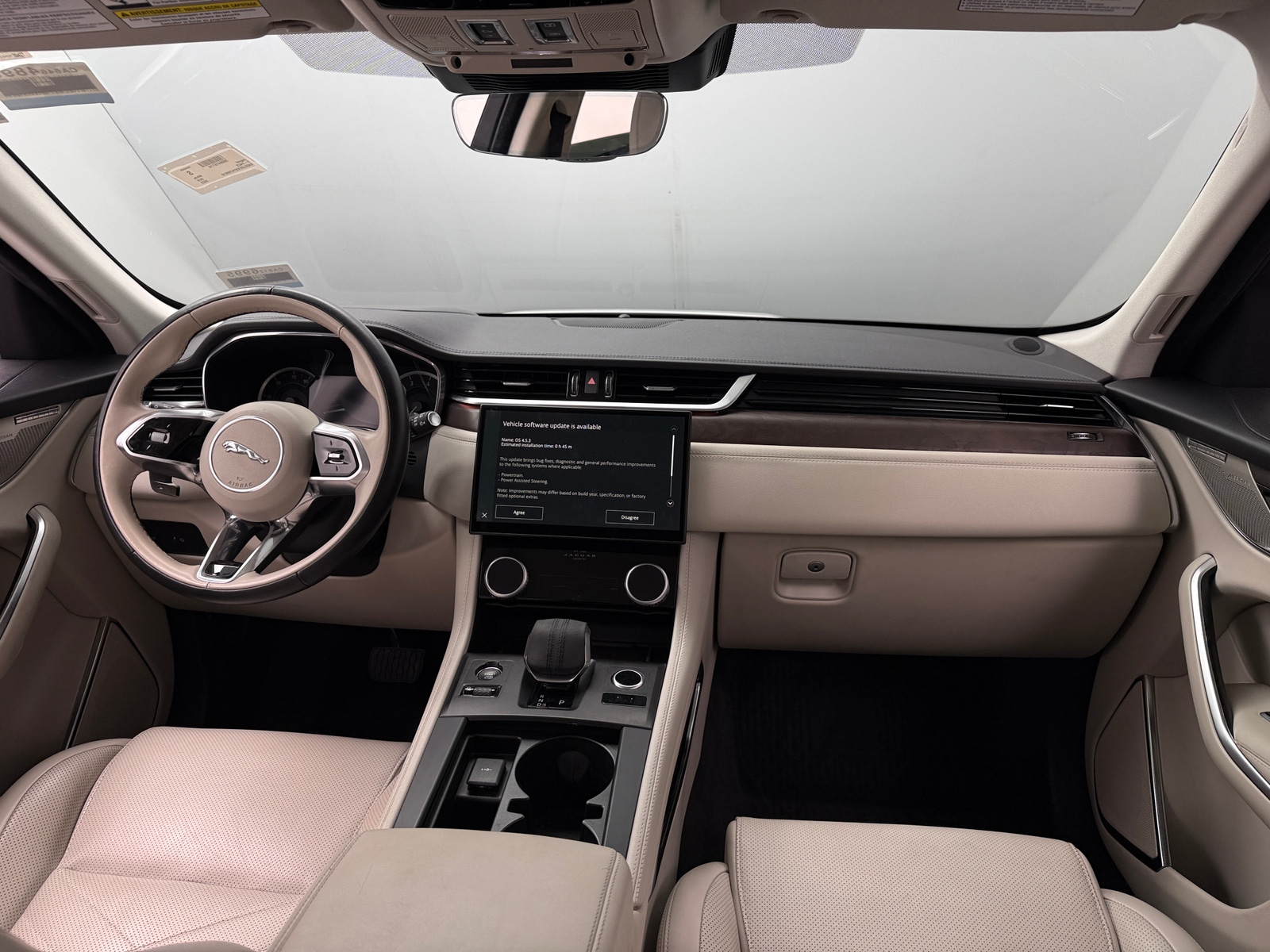 Thumbnail: 2023 Jaguar F-Pace - 2