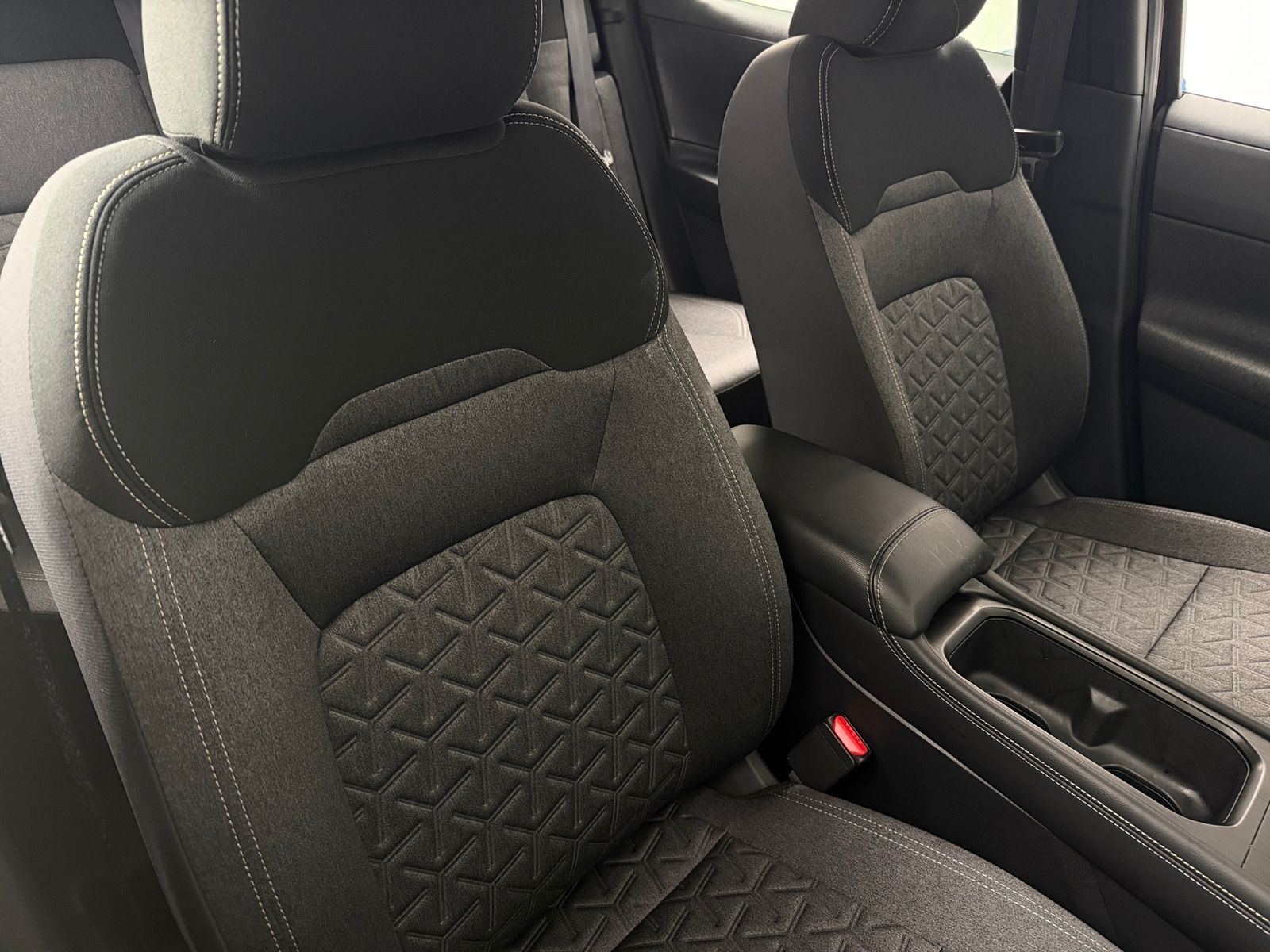 Thumbnail: 2025 Nissan Kicks - 2