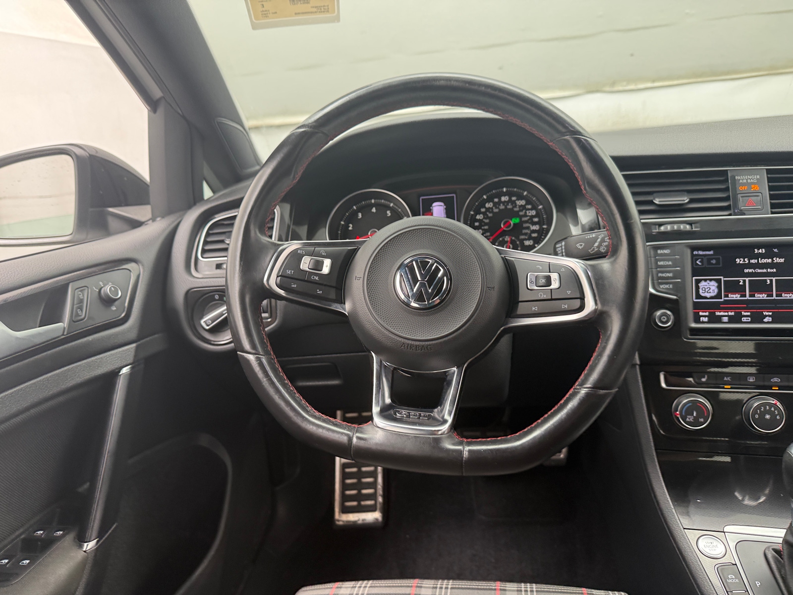 Thumbnail: 2017 Volkswagen Golf - 5
