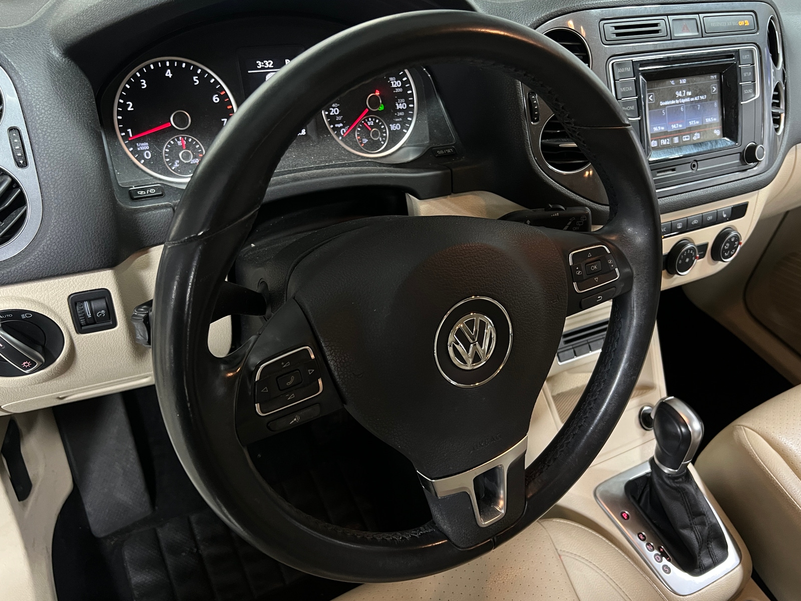 Thumbnail: 2016 Volkswagen Tiguan - 5