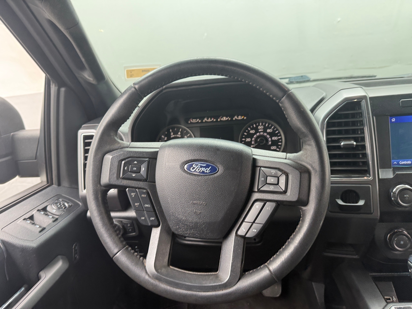 Thumbnail: 2020 Ford Econoline - 5