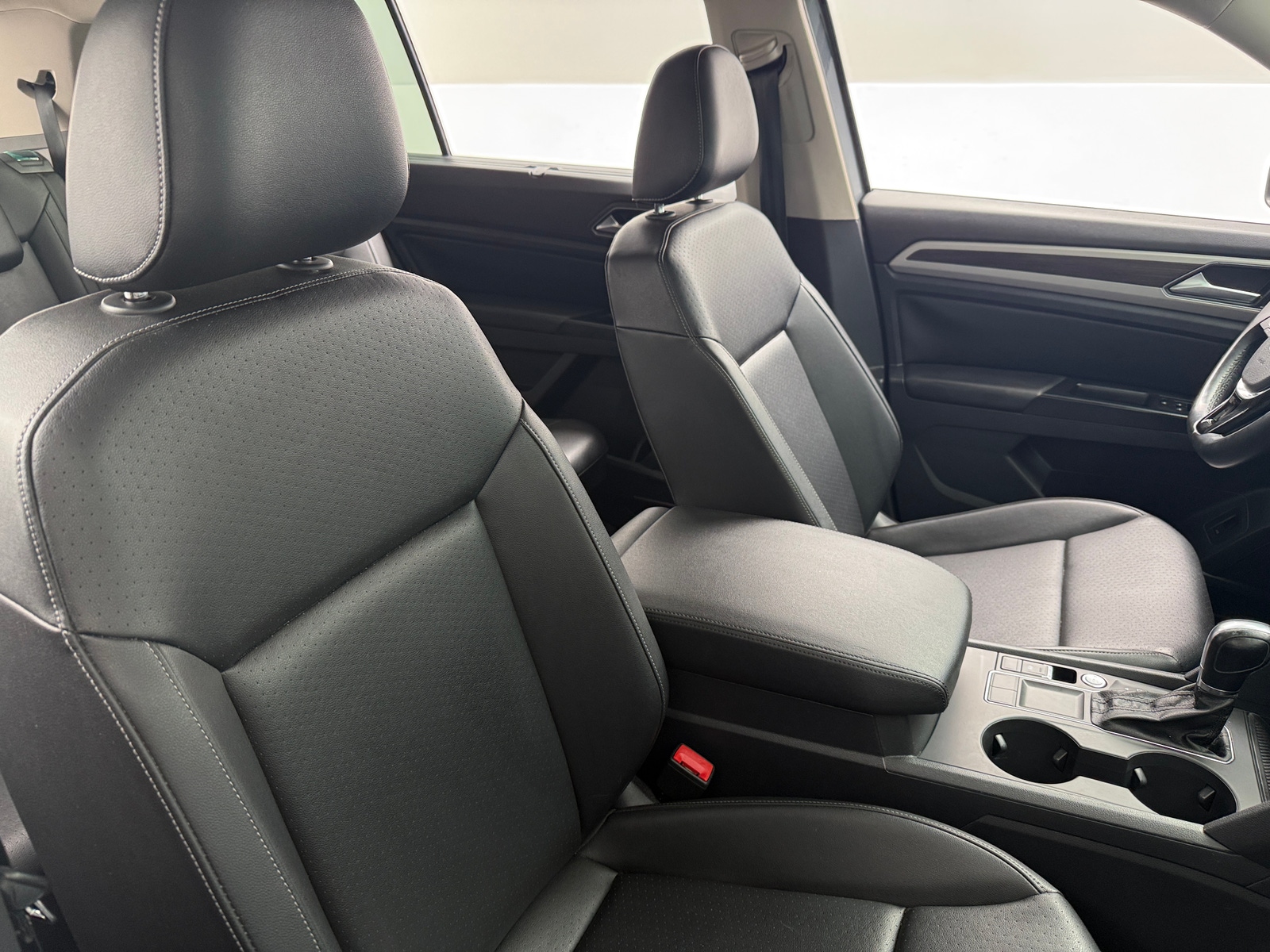 Thumbnail: 2019 Volkswagen Atlas - 2