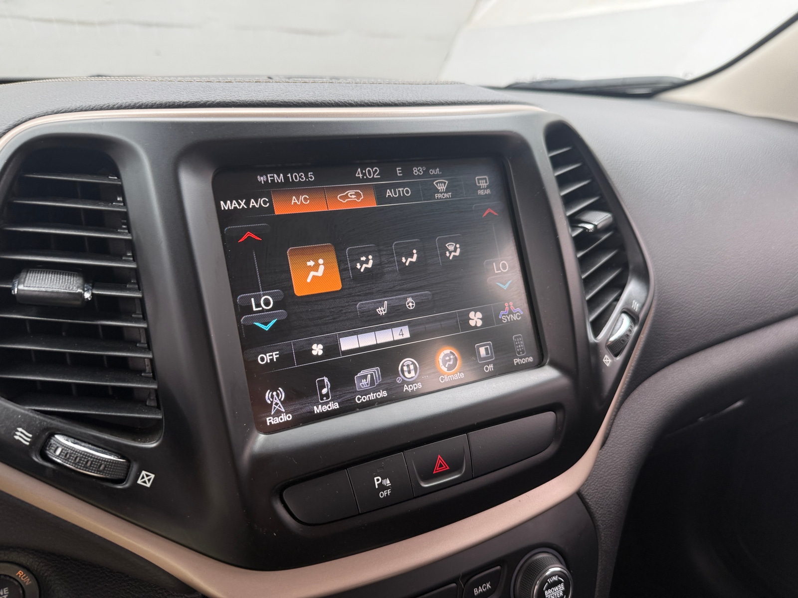 Thumbnail: 2018 Jeep Cherokee - 3