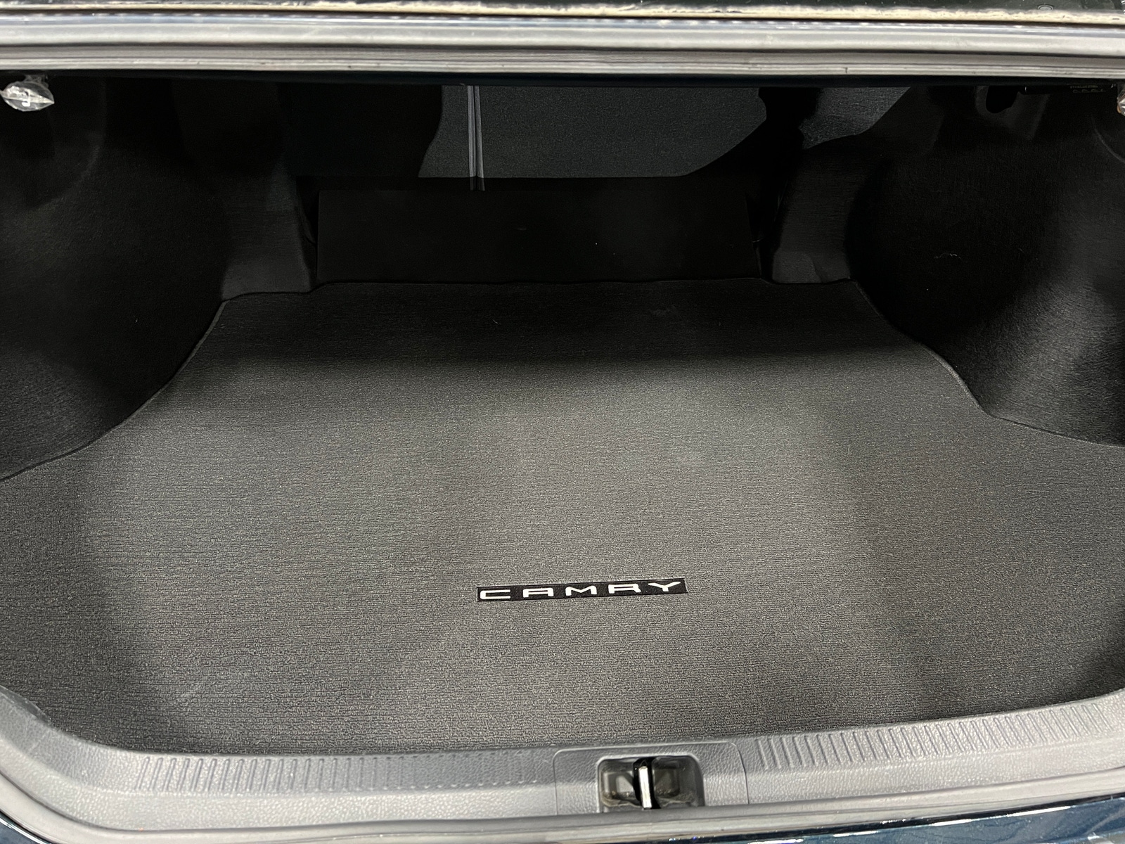 Thumbnail: 2018 Toyota Camry - 7