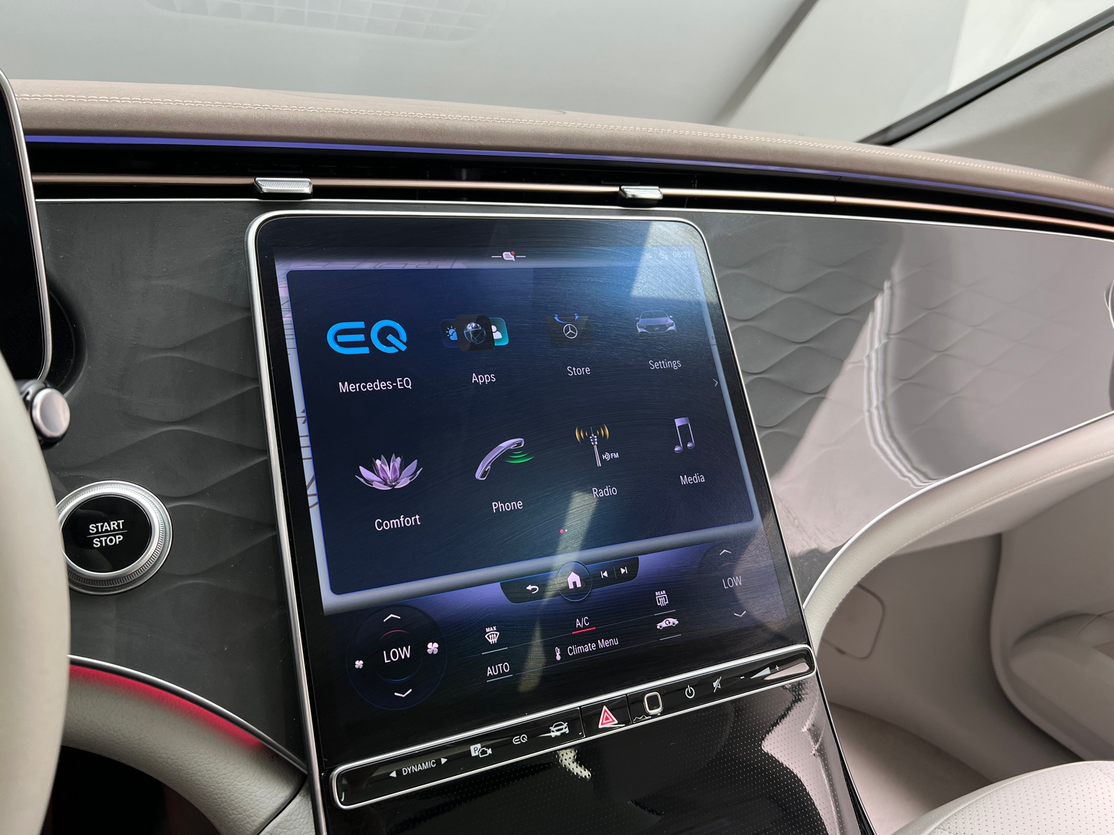 Thumbnail: 2023 Mercedes-Benz EQE - 3