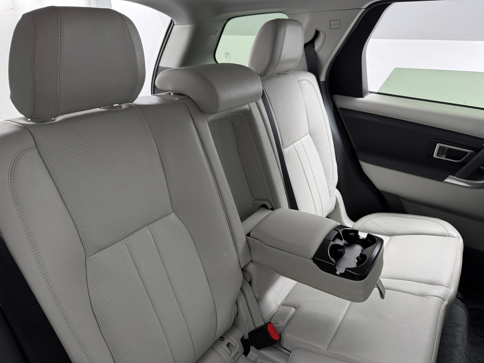 Thumbnail: 2019 Land Rover Discovery Sport - 5