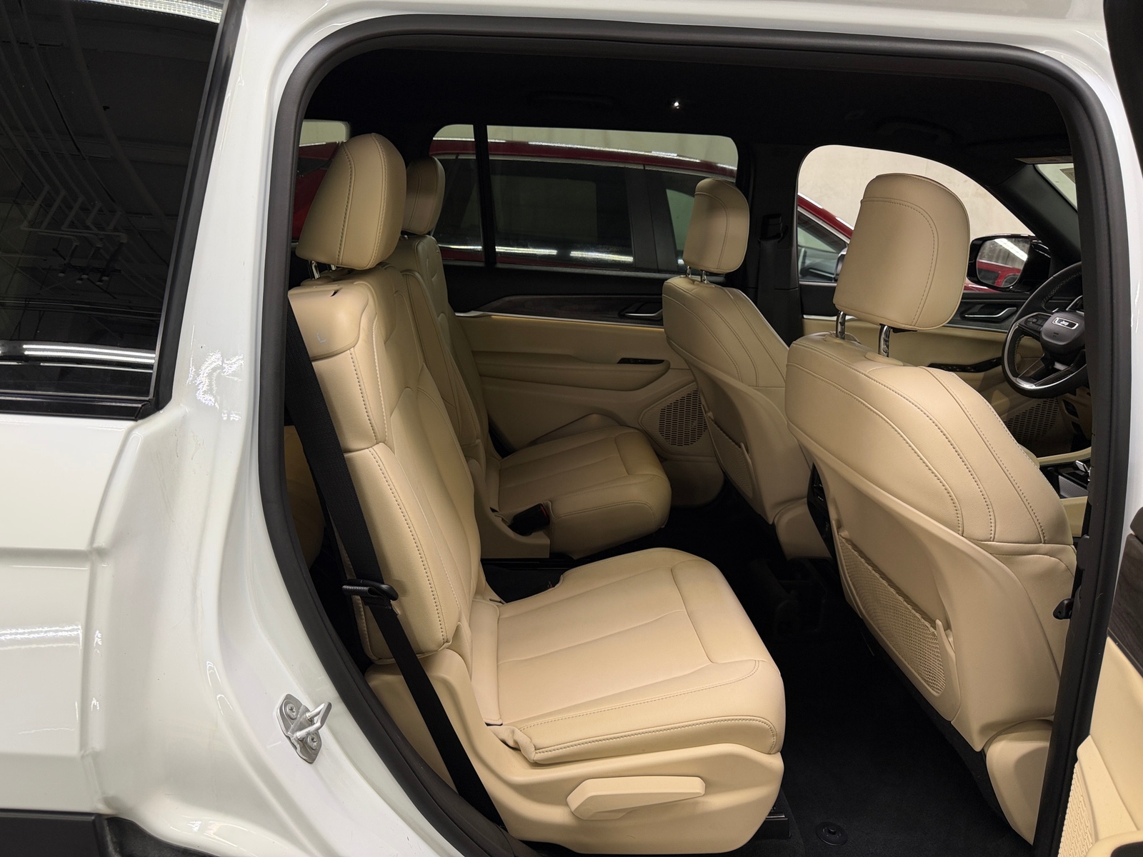 Thumbnail: 2025 Jeep Grand Cherokee L - 5