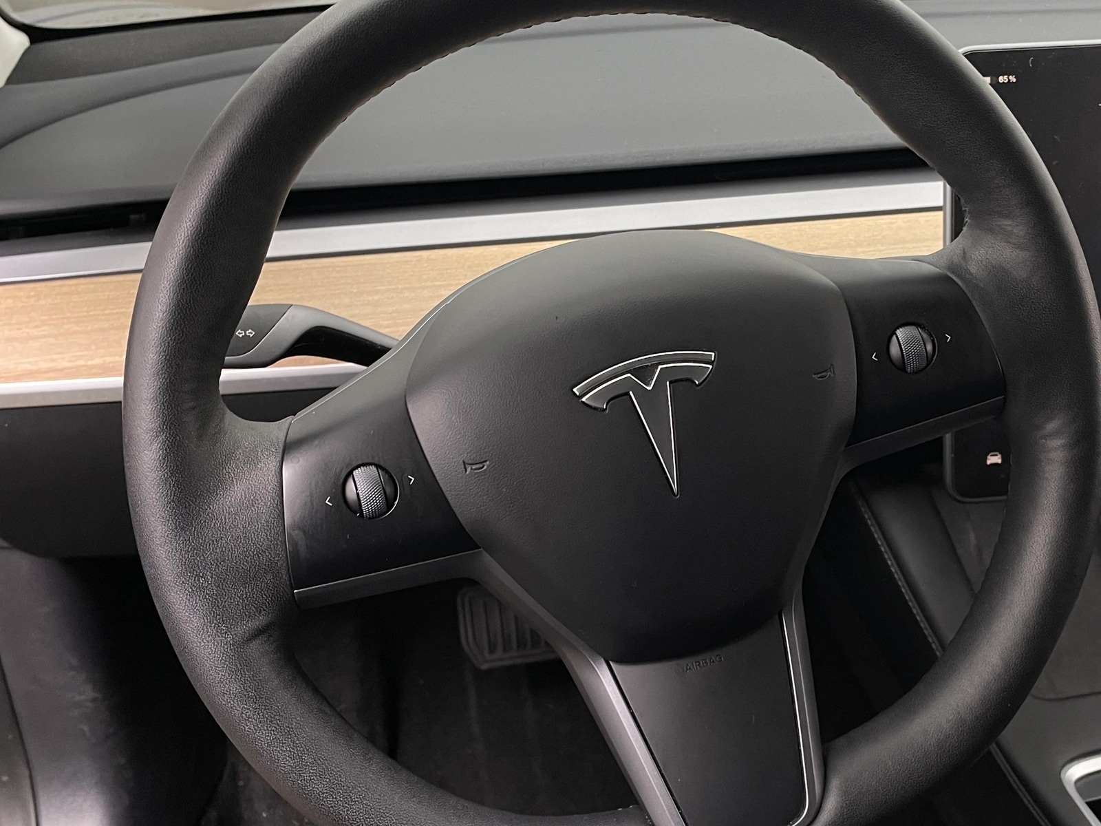Thumbnail: 2023 Tesla Model 3 - 4