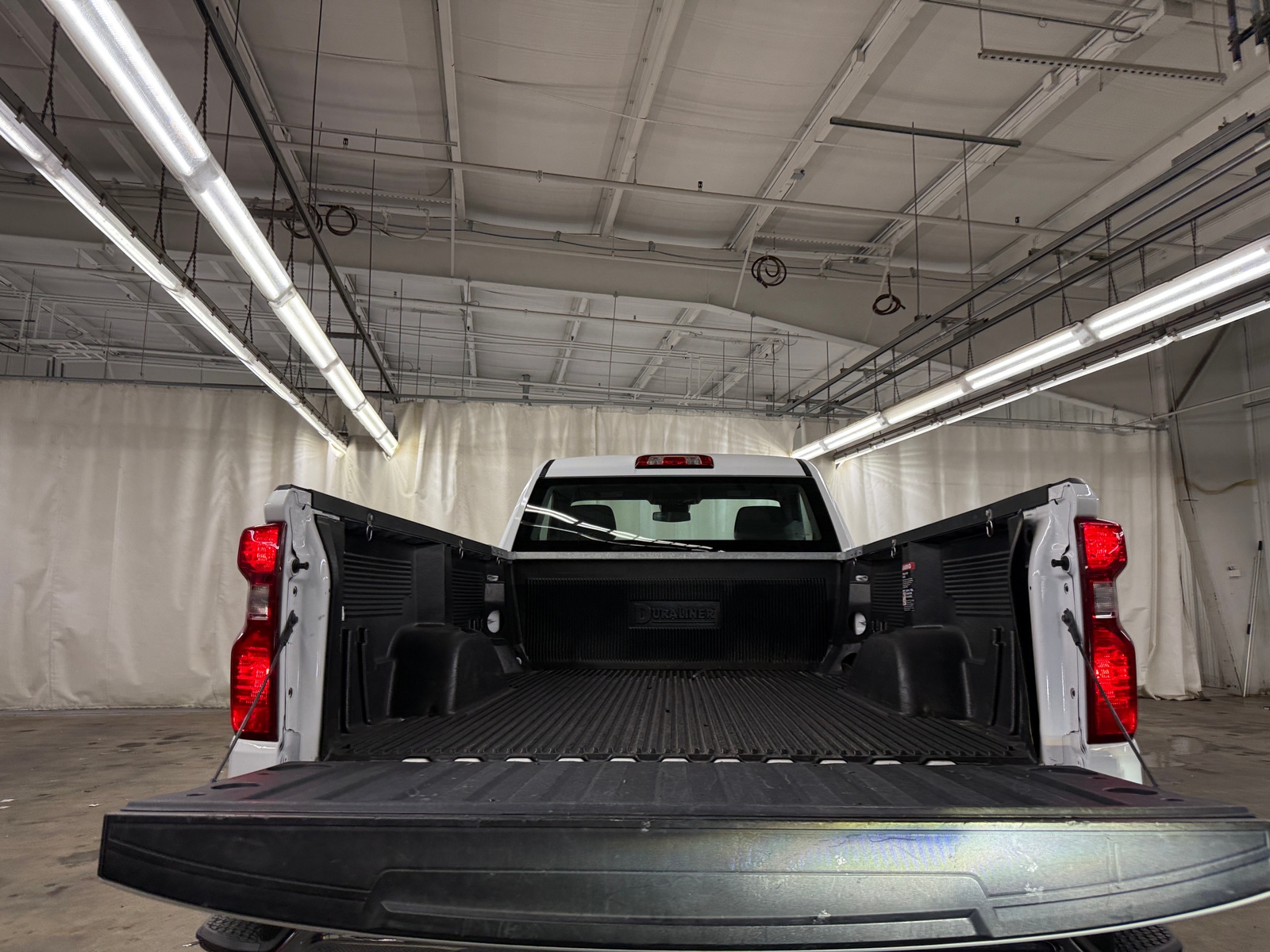 Thumbnail: 2025 Chevrolet Silverado 1500 - 6