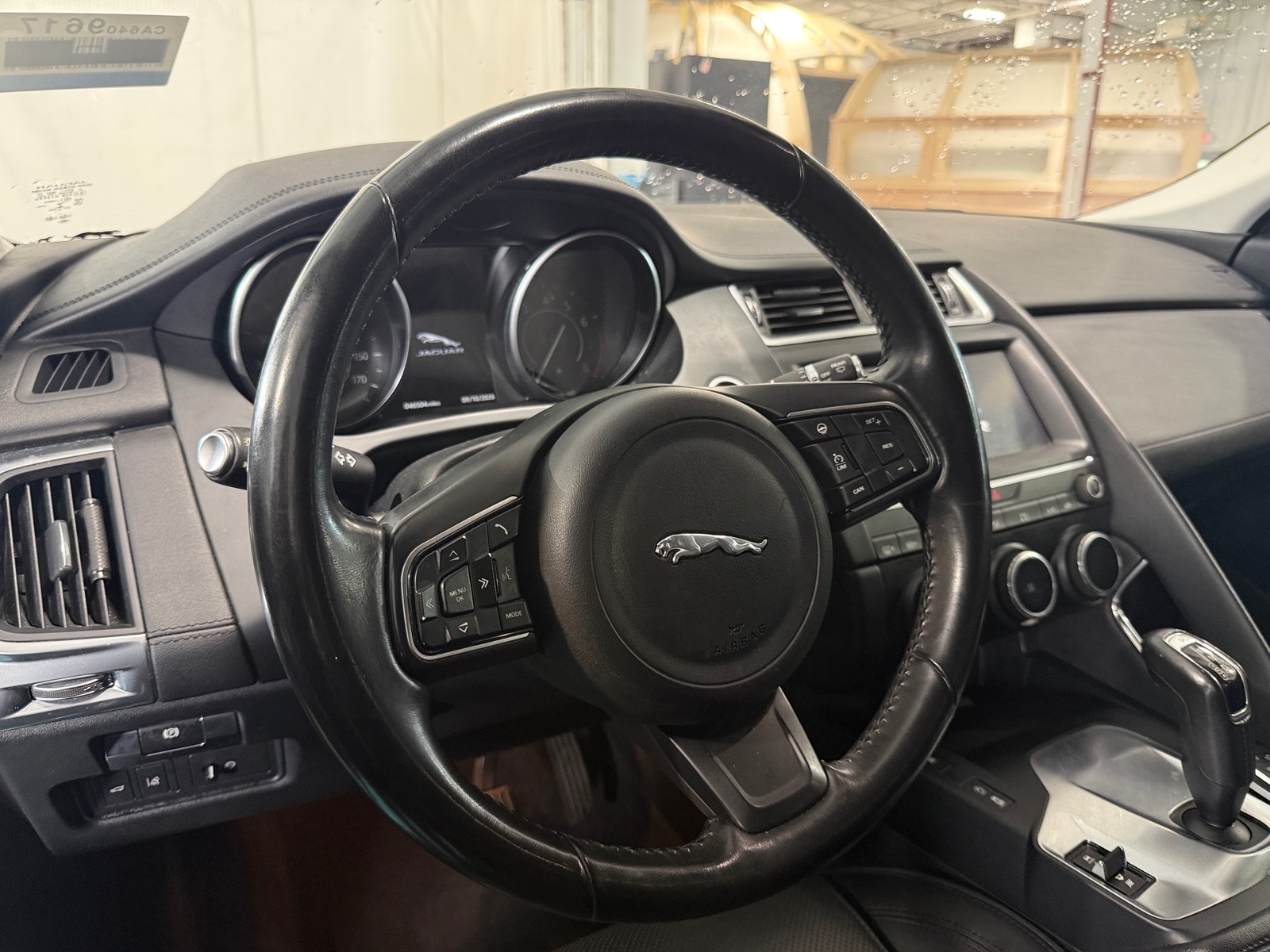 Thumbnail: 2018 Jaguar E-Pace - 5