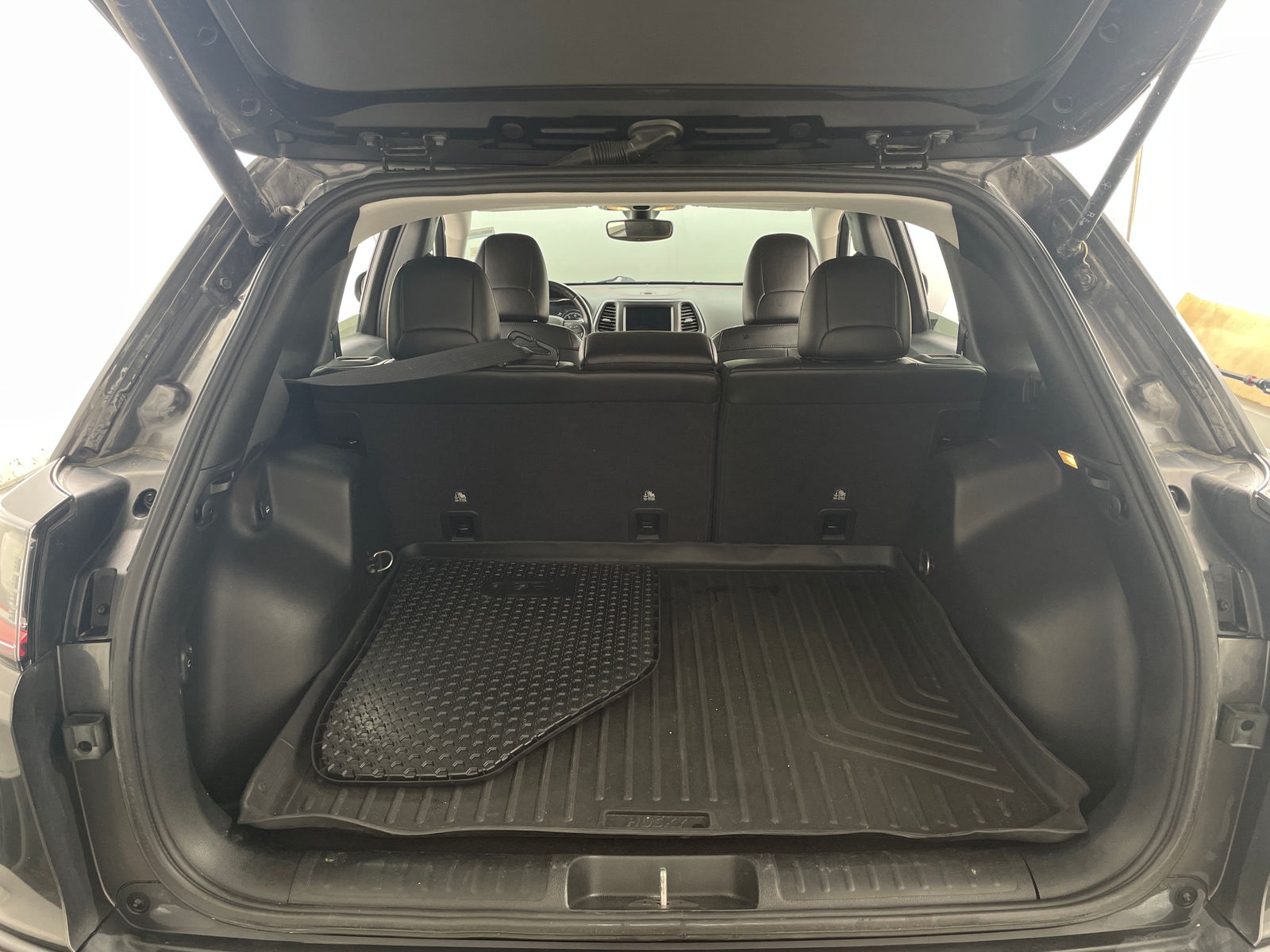 Thumbnail: 2020 Jeep Cherokee - 7