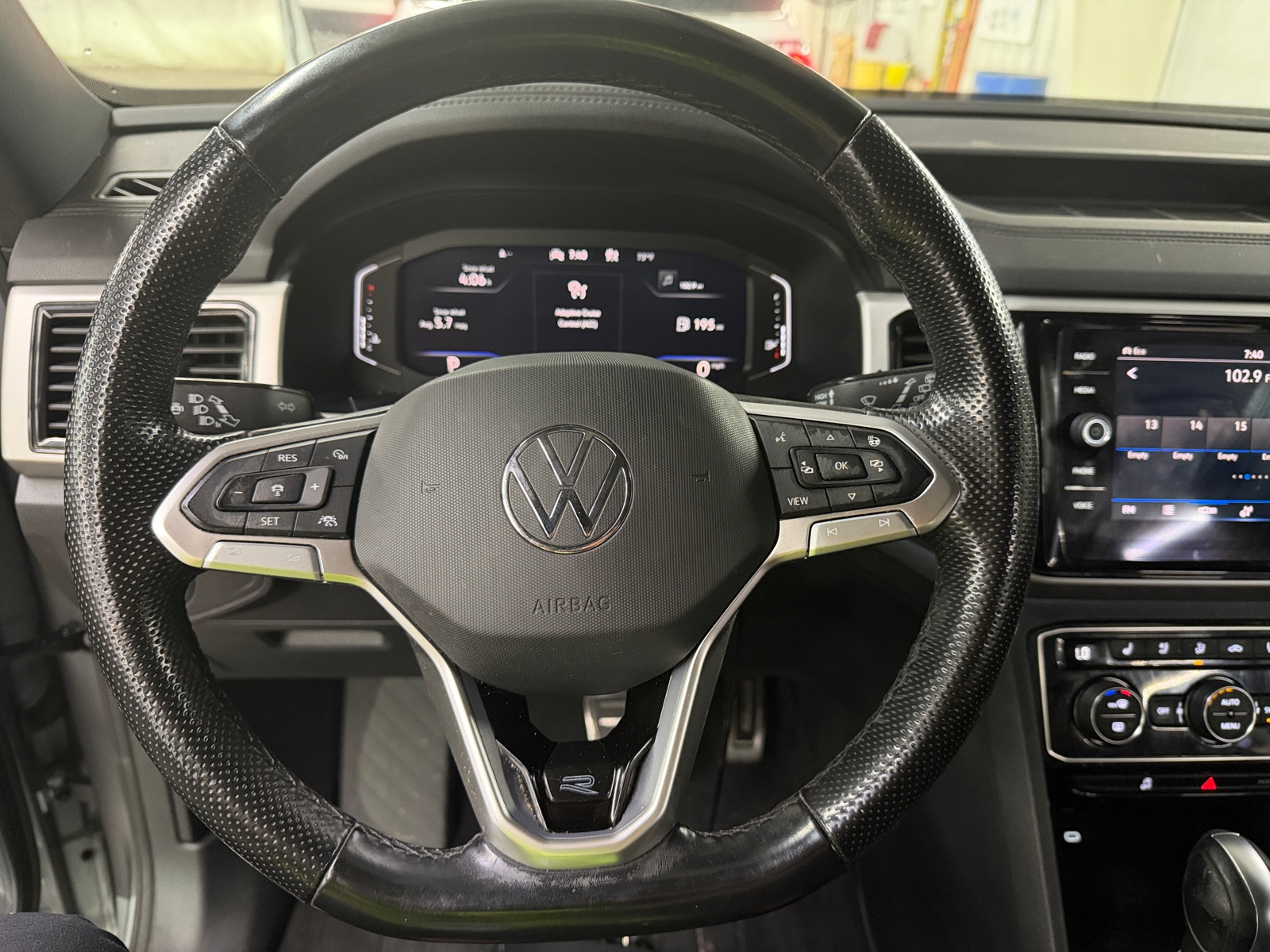 Thumbnail: 2023 Volkswagen Atlas - 5
