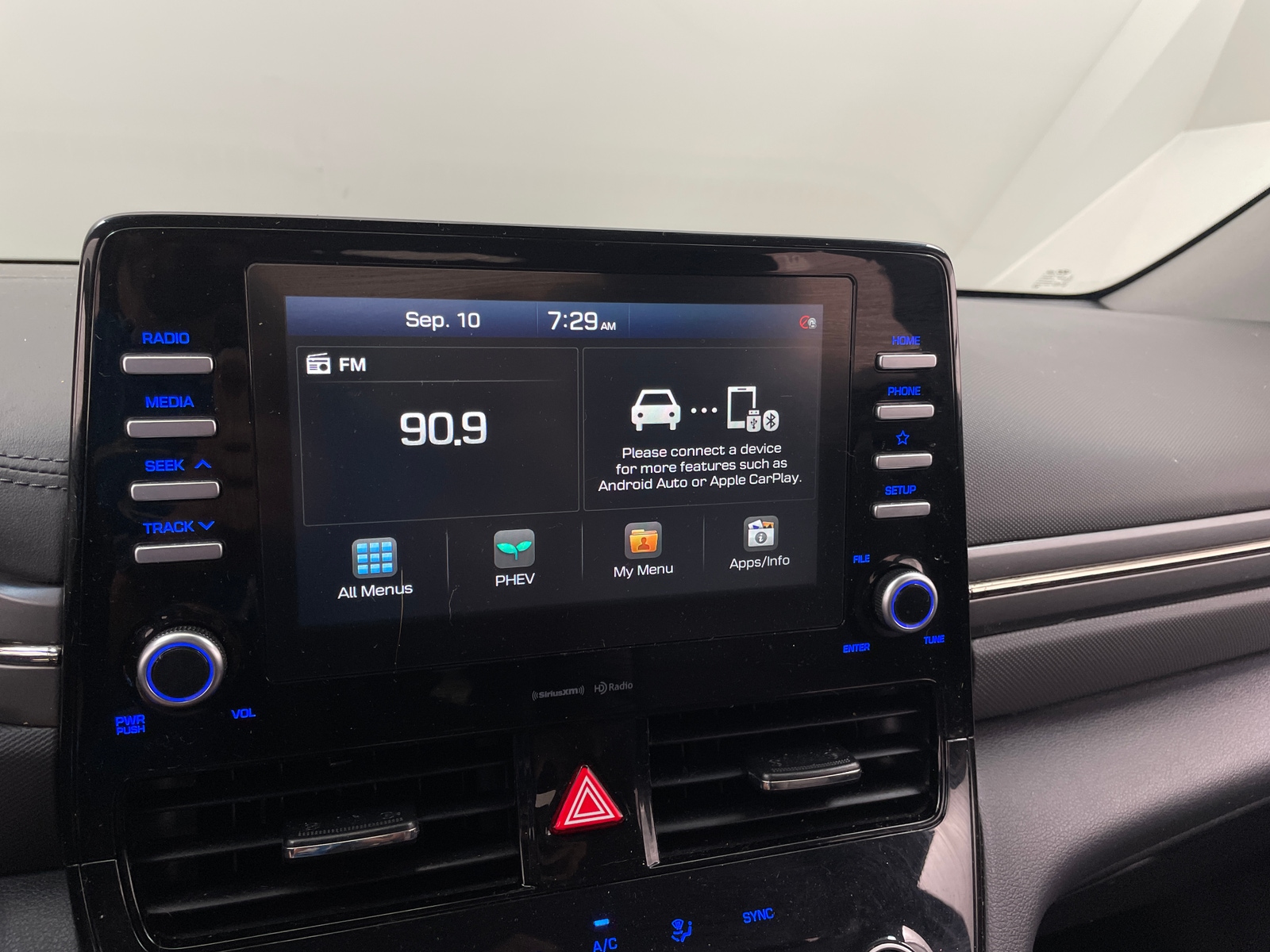 Thumbnail: 2020 Hyundai Ioniq - 4