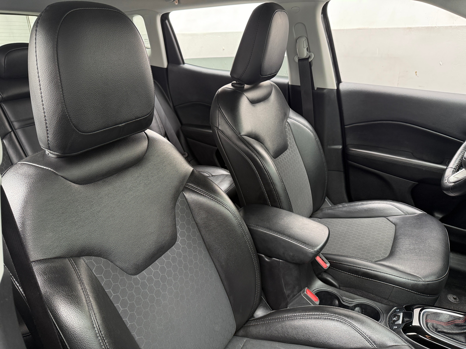 Thumbnail: 2019 Jeep Compass - 2
