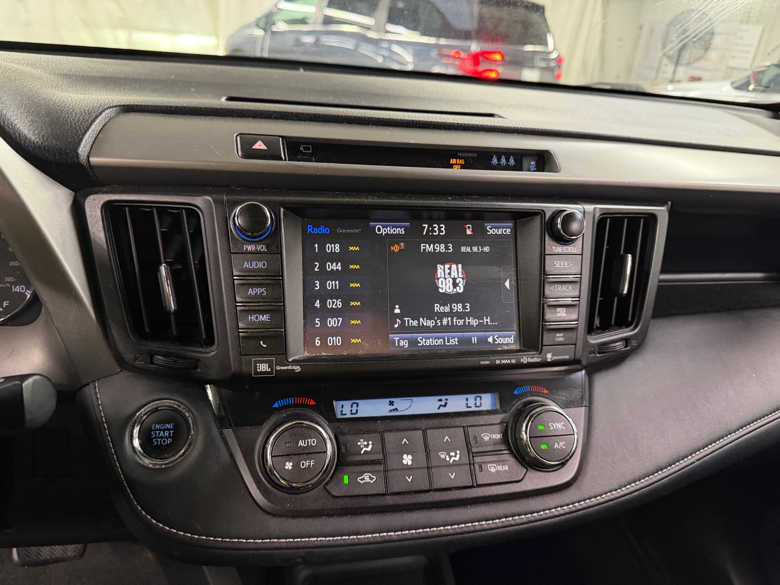 Thumbnail: 2017 Toyota RAV4 - 3