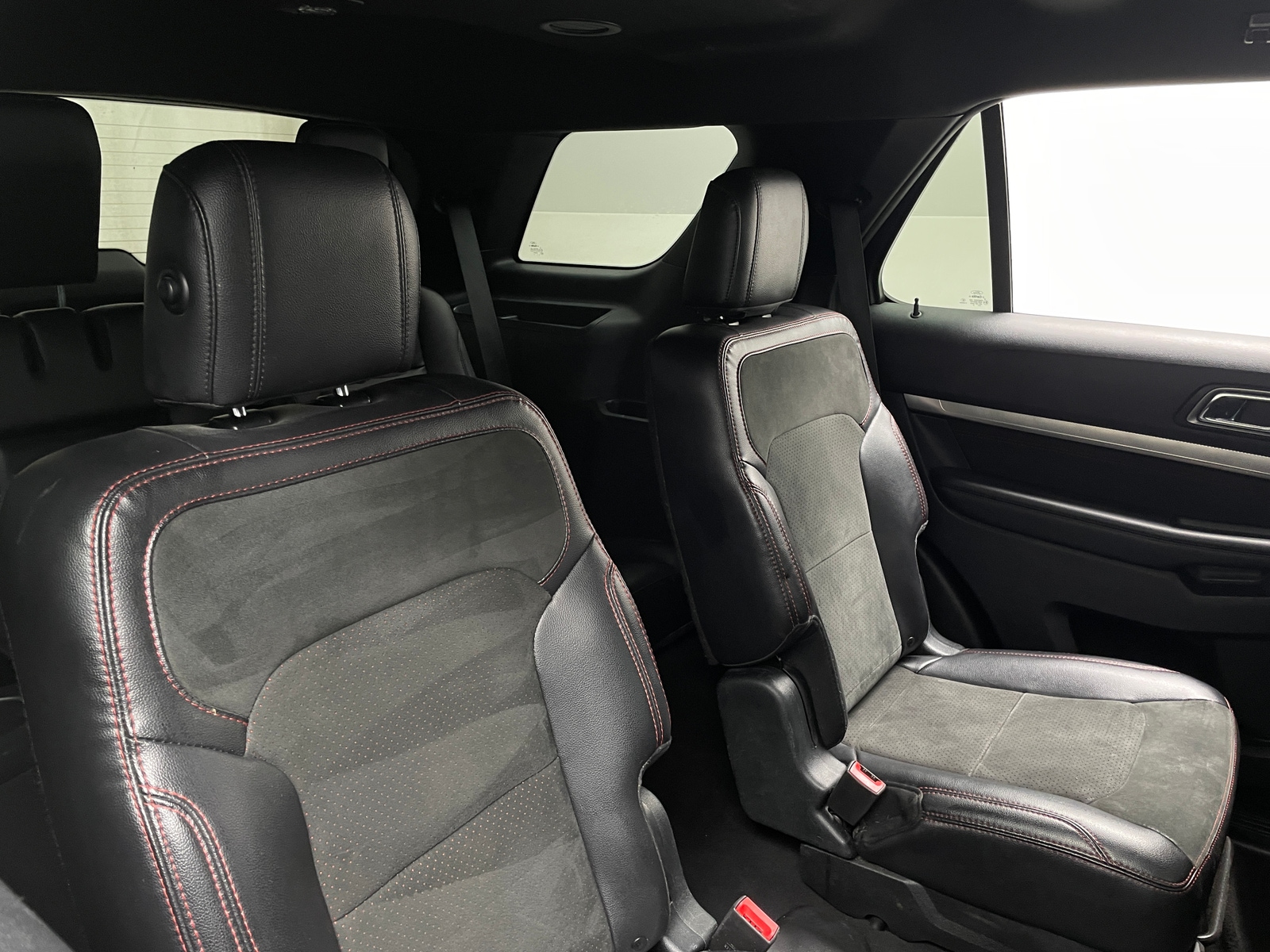 Thumbnail: 2019 Ford Explorer - 6