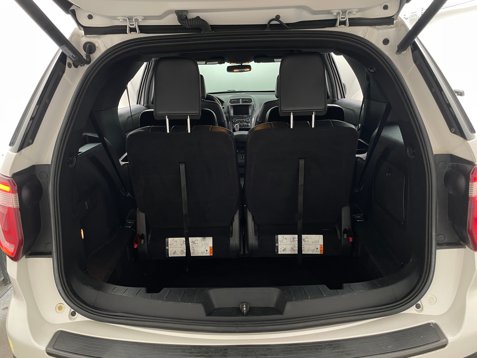 Thumbnail: 2019 Ford Explorer - 7