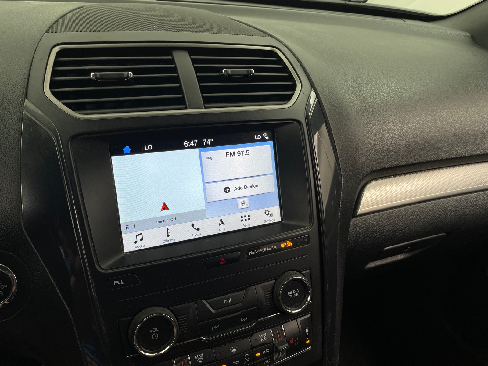 Thumbnail: 2019 Ford Explorer - 4