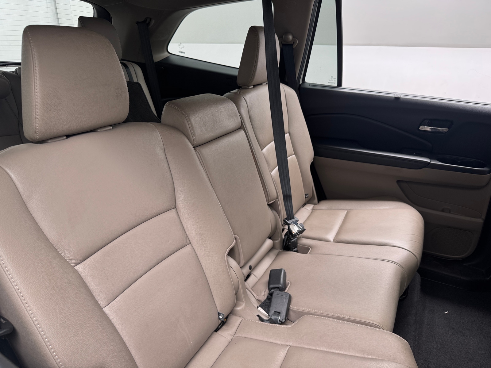 Thumbnail: 2016 Honda Pilot - 5