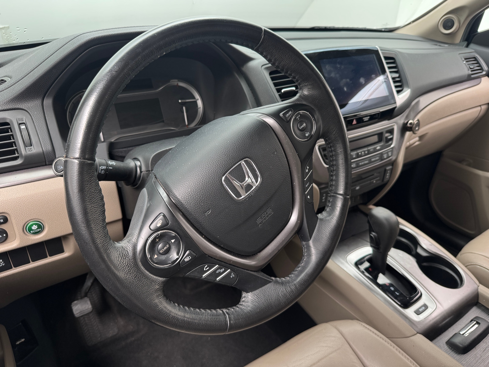 Thumbnail: 2016 Honda Pilot - 4