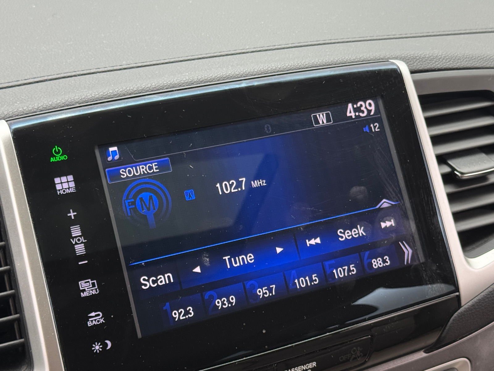 Thumbnail: 2016 Honda Pilot - 3