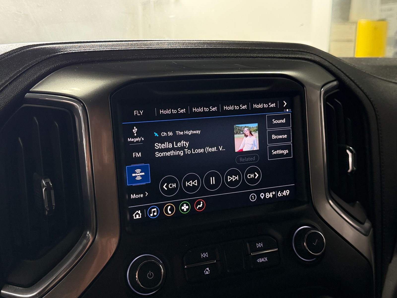 Thumbnail: 2020 Chevrolet Silverado 1500 - 4