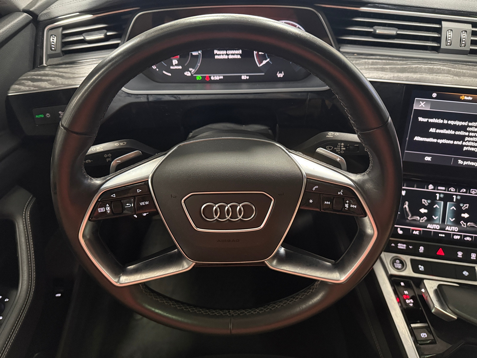 Thumbnail: 2022 Audi e-tron - 4