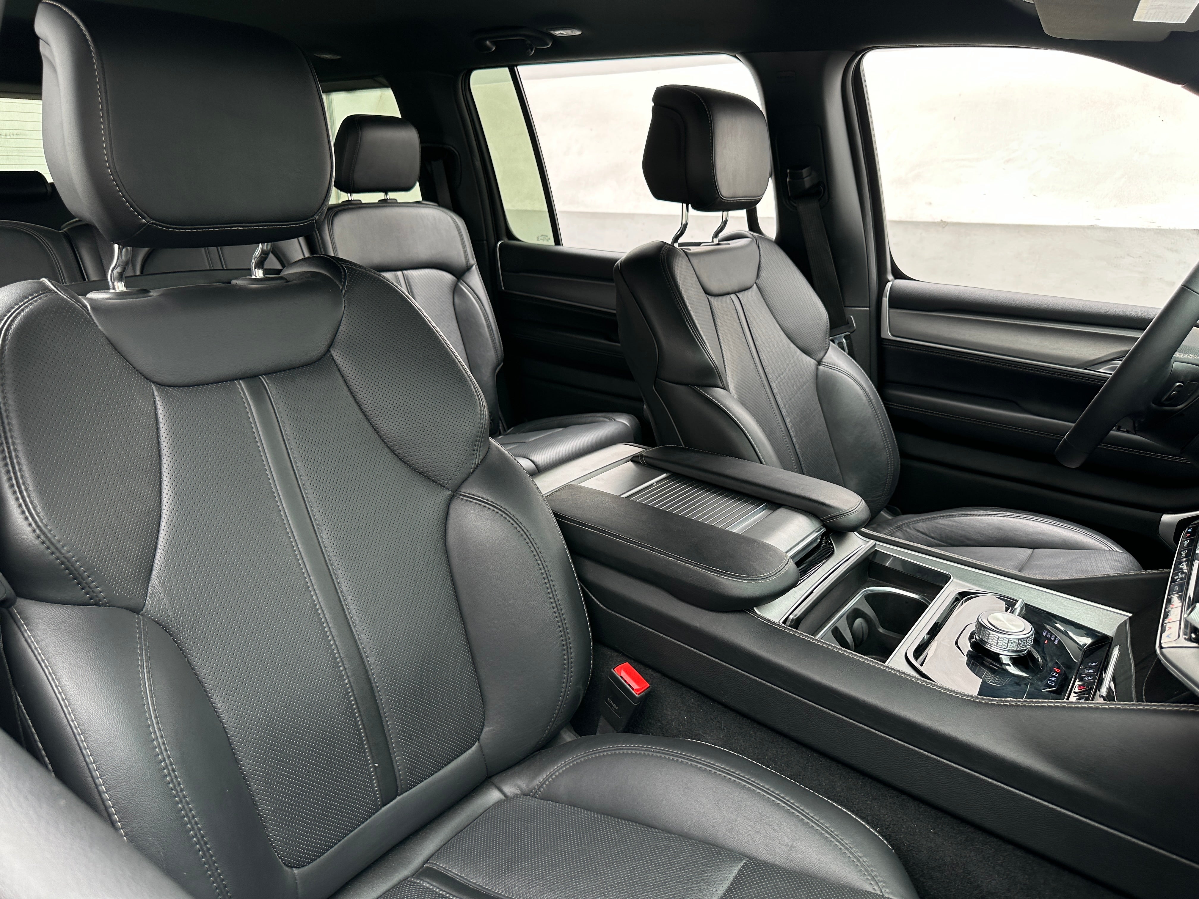 2025 Jeep Wagoneer
