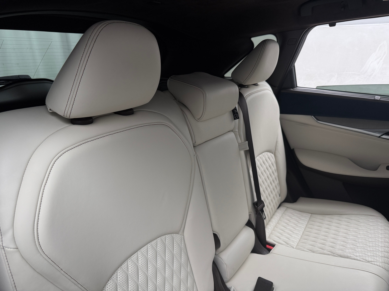 Thumbnail: 2019 INFINITI QX50 - 5