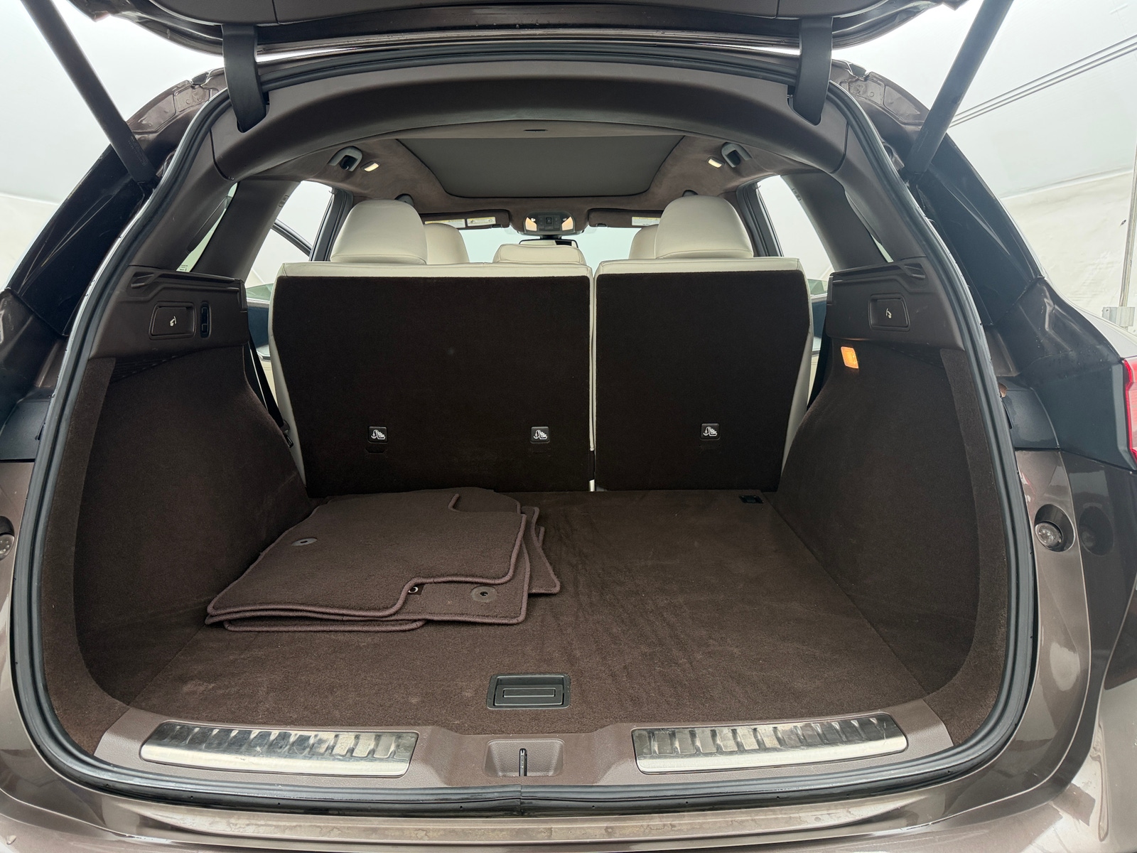 Thumbnail: 2019 INFINITI QX50 - 6