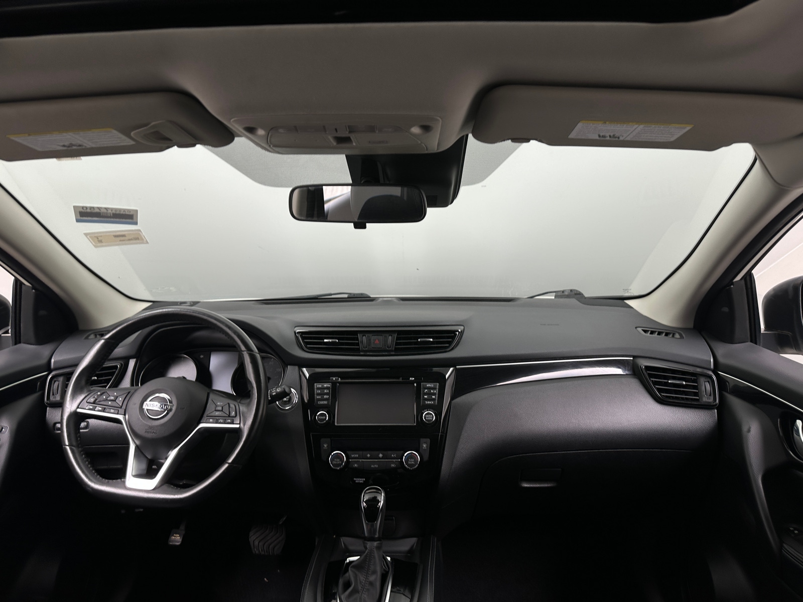 Thumbnail: 2017 Nissan Rogue Sport - 2