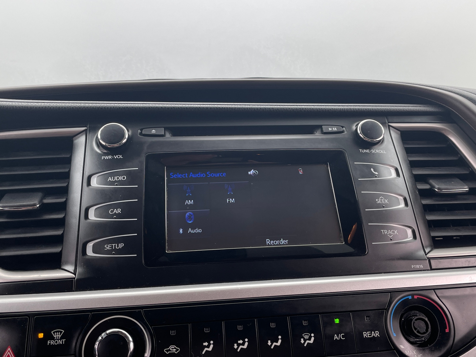 Thumbnail: 2019 Toyota Highlander - 4