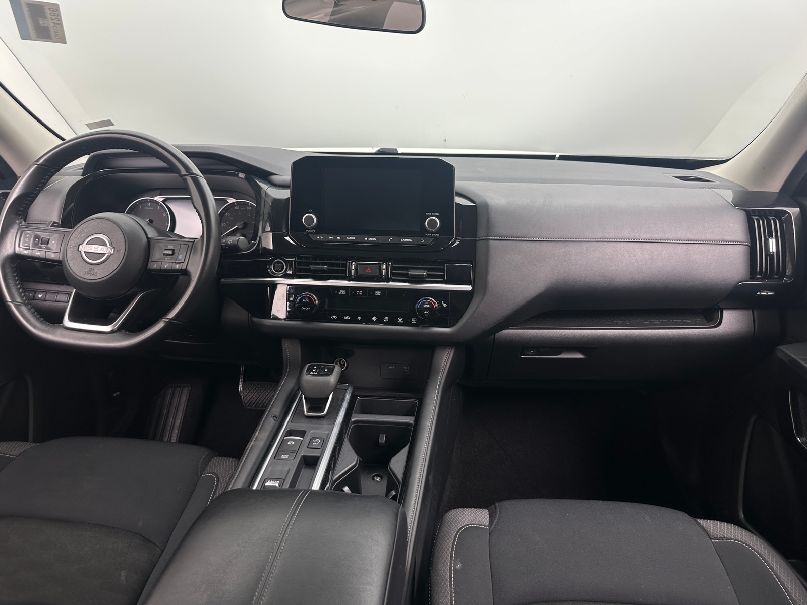 Thumbnail: 2024 Nissan Pathfinder - 3