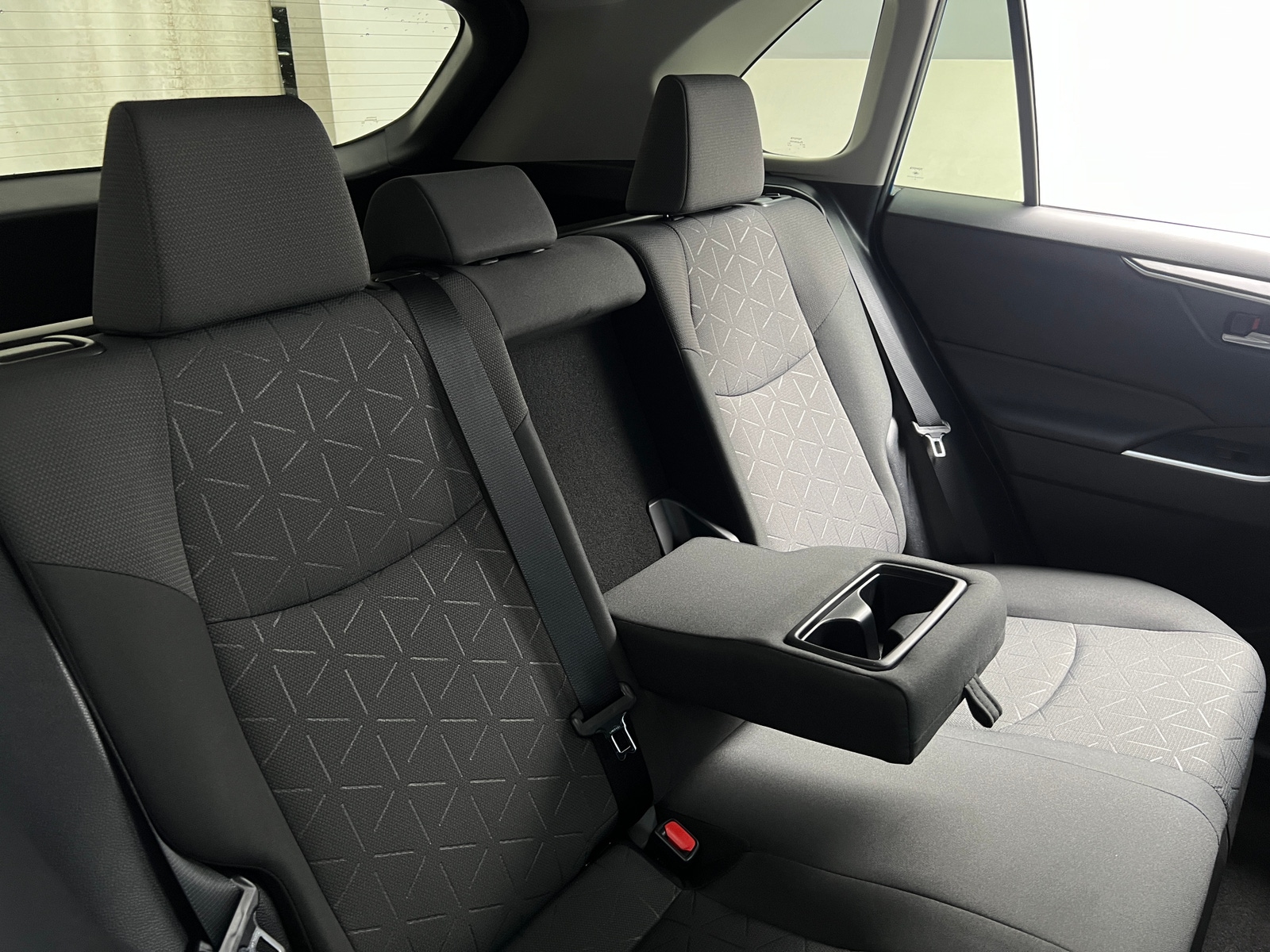 Thumbnail: 2019 Toyota RAV4 - 6