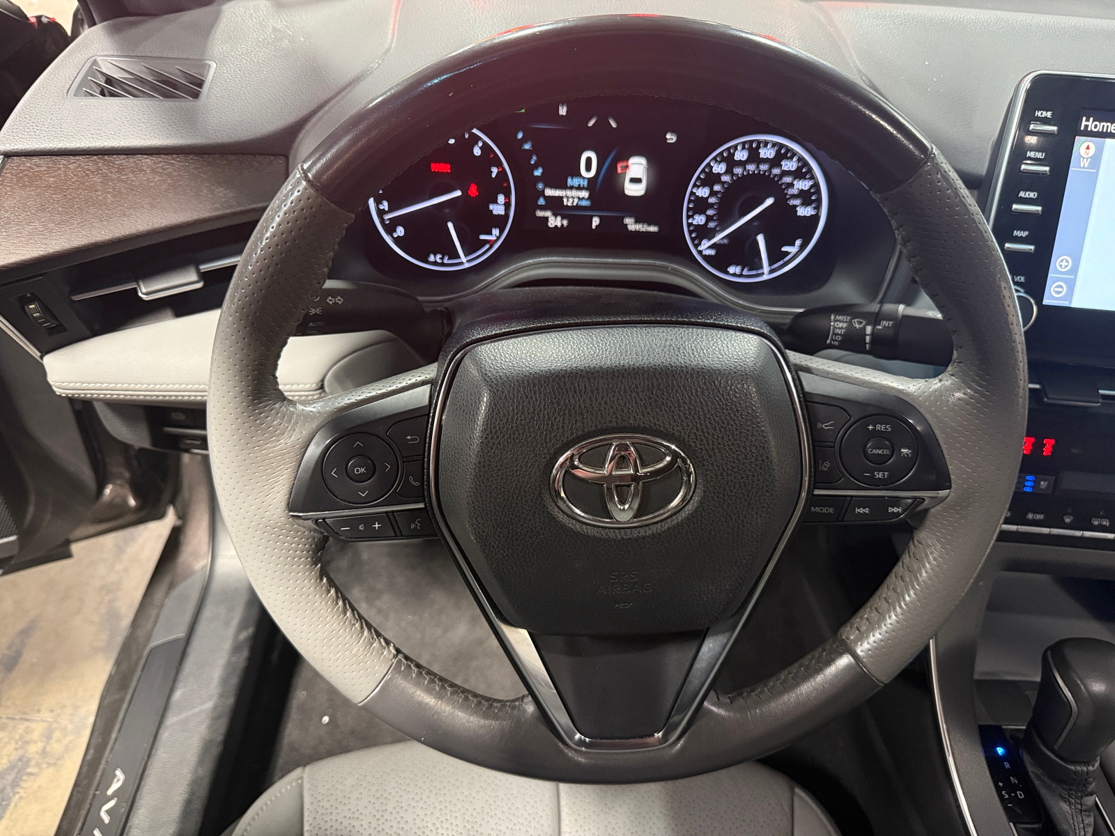 Thumbnail: 2019 Toyota Avalon - 4