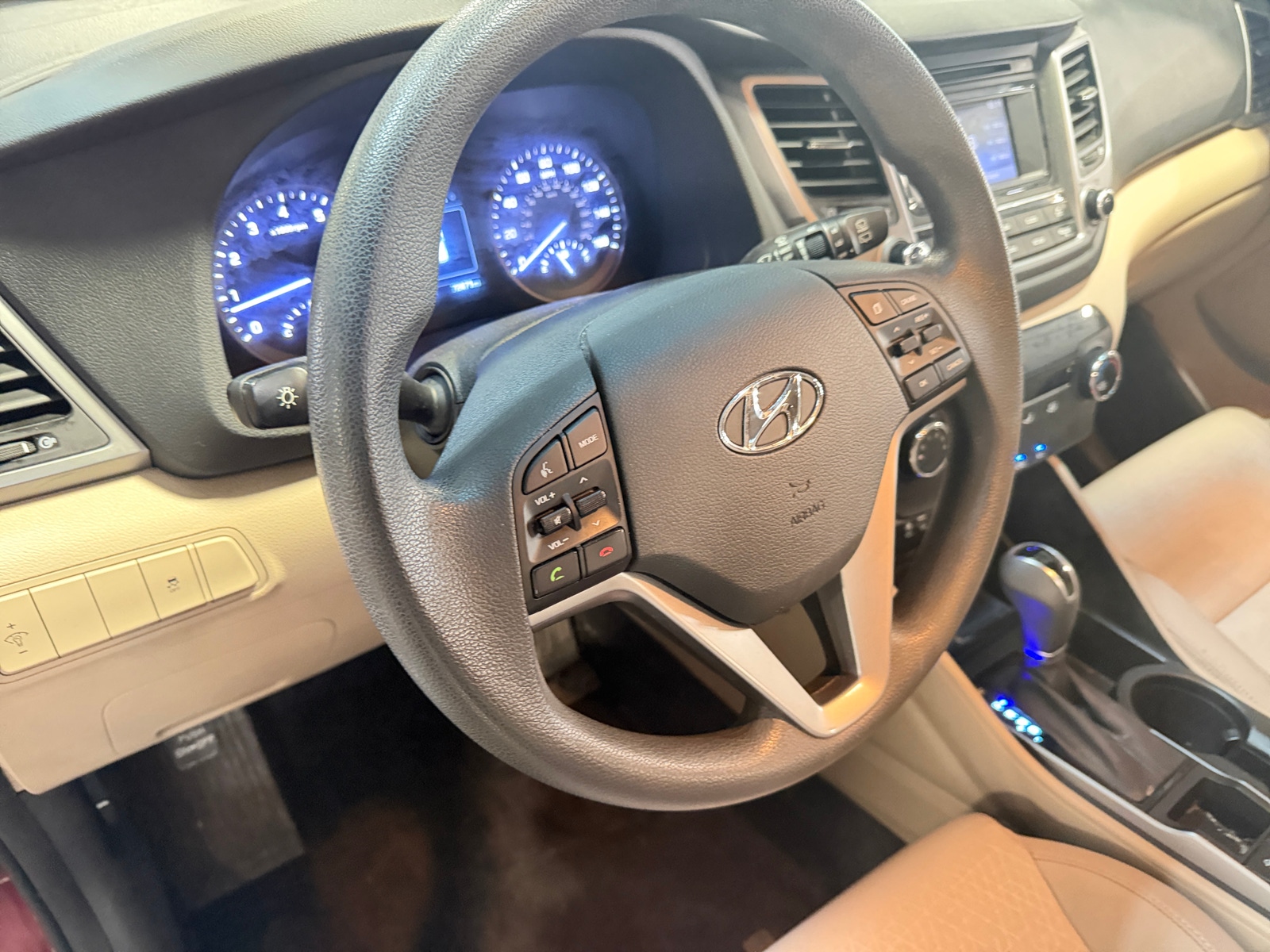 Thumbnail: 2017 Hyundai Tucson - 5